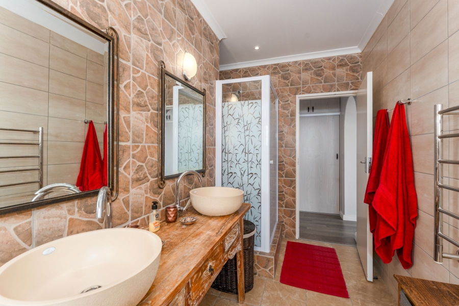 To Let 3 Bedroom Property for Rent in Fish Hoek Western Cape